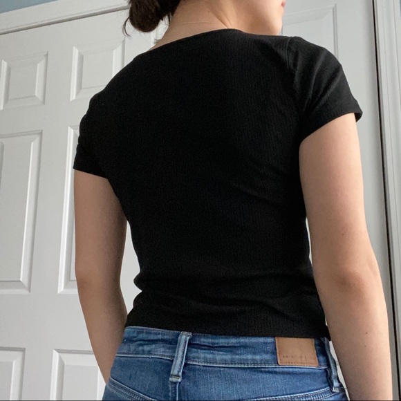 Hollister Black Key Hole Tee - Picture 5 of 8